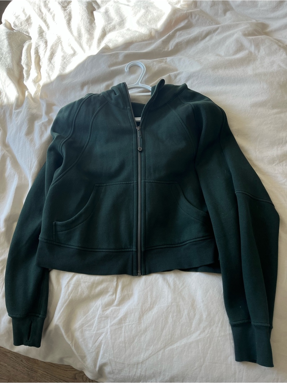 Lululemon Women's Dark Green Zip-Up Cropped Scuba - Size 6